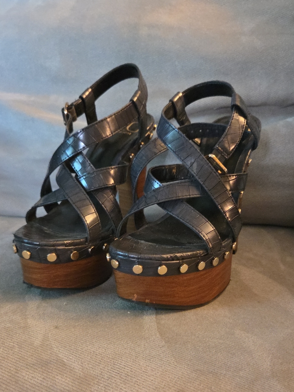Jennifer Lopez Black Croc-Embossed Strappy Platform Sandals with Gold Studs
